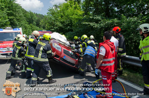 20180604 Verkehrsunfall im Helenental  Foto:   Freiwillige Feuerwehr Baden-Stadt