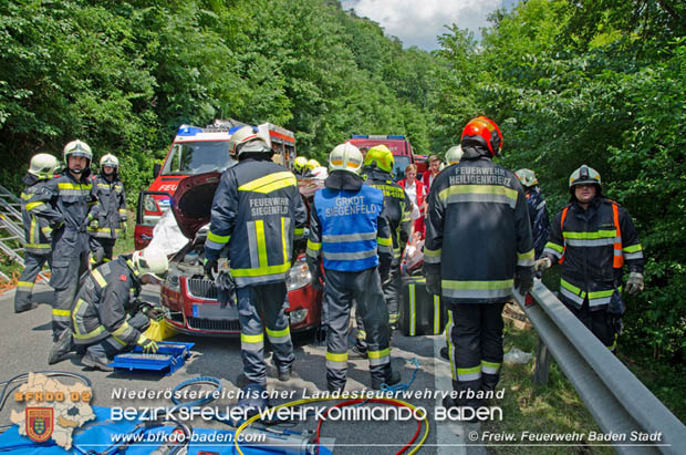 20180604 Verkehrsunfall im Helenental  Foto:   Freiwillige Feuerwehr Baden-Stadt