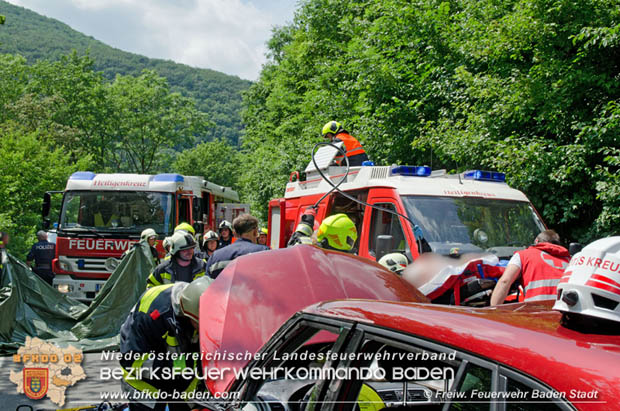 20180604 Verkehrsunfall im Helenental  Foto:   Freiwillige Feuerwehr Baden-Stadt