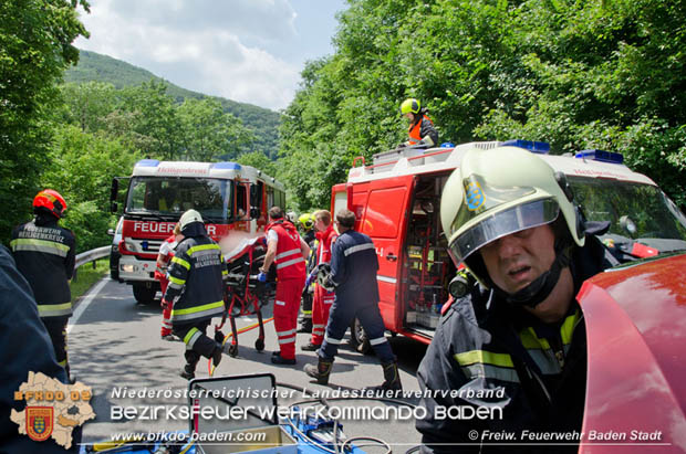 20180604 Verkehrsunfall im Helenental  Foto:   Freiwillige Feuerwehr Baden-Stadt