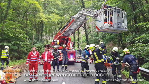 20180609 Schwerer Motorradunfall auf der L2099 Roental/Siegenfeld  Foto:  FF Baden-Stadt / Stefan Schneider