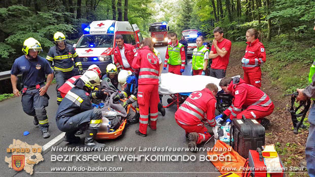 20180609 Schwerer Motorradunfall auf der L2099 Roental/Siegenfeld  Foto:  FF Baden-Stadt / Stefan Schneider