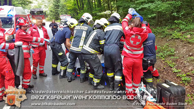 20180609 Schwerer Motorradunfall auf der L2099 Roental/Siegenfeld  Foto:  FF Baden-Stadt / Stefan Schneider