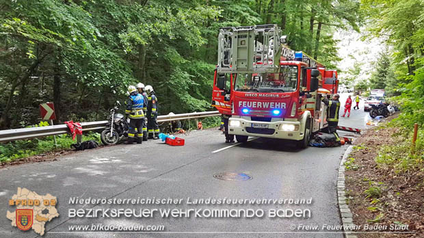 20180609 Schwerer Motorradunfall auf der L2099 Roental/Siegenfeld  Foto:  FF Baden-Stadt / Stefan Schneider