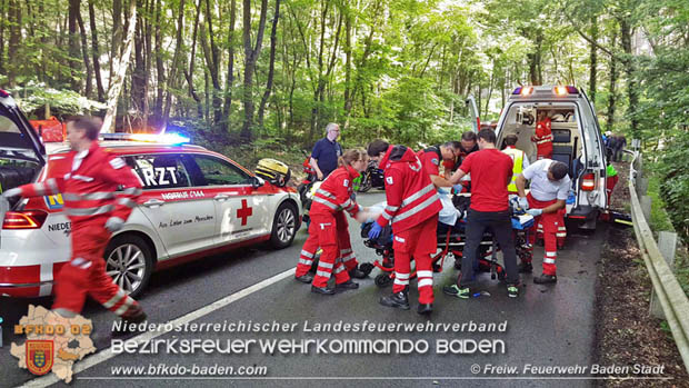 20180609 Schwerer Motorradunfall auf der L2099 Roental/Siegenfeld  Foto:  FF Baden-Stadt / Stefan Schneider