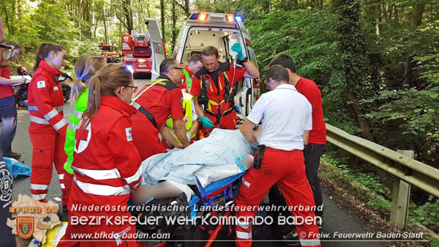 20180609 Schwerer Motorradunfall auf der L2099 Roental/Siegenfeld  Foto:  FF Baden-Stadt / Stefan Schneider