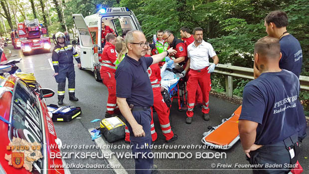 20180609 Schwerer Motorradunfall auf der L2099 Roental/Siegenfeld  Foto:  FF Baden-Stadt / Stefan Schneider