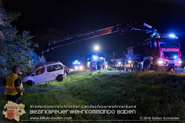 20180724 Verkehrsunfall auf der A2 beim Knoten Guntramsdorf RFb Wien  Foto: © Stefan Schneider