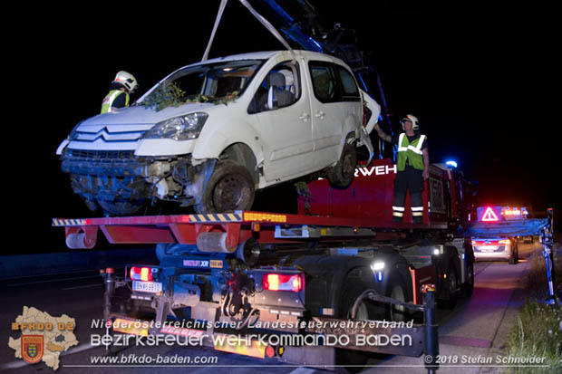 20180724 Verkehrsunfall auf der A2 beim Knoten Guntramsdorf RFb Wien  Foto: © Stefan Schneider