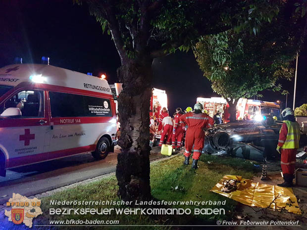 20180730 Verkehrsunfall mit Personenrettung in Pottendorf  Foto:  FF Pottendorf
