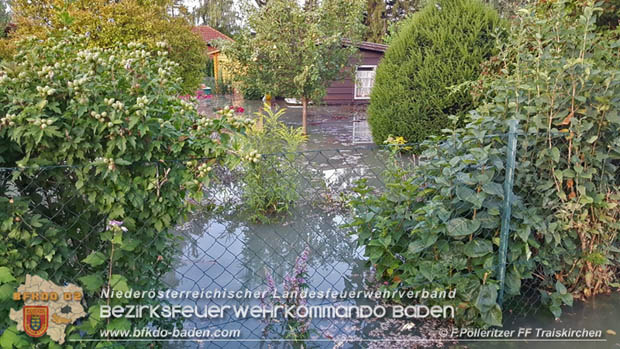20180809 Kleingartensiedlung in Traiskirchen nach Wasserrohrbruch berflutet  Foto:  Franz Plleritzer FF Traiskirchen-Stadt