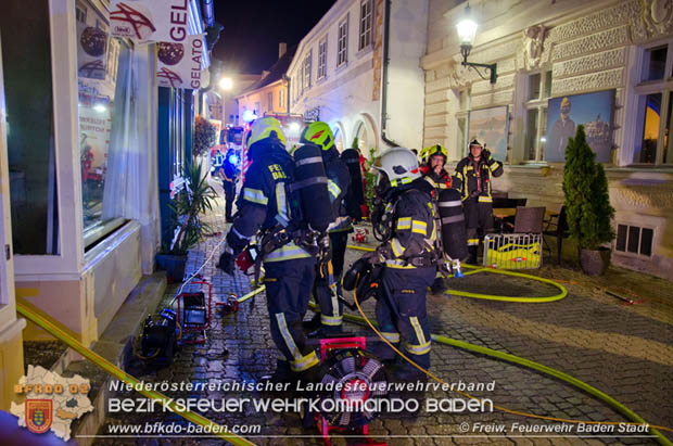 20180831 Nächtlcher Brand in einem Innenstadtlokal in Baden Foto: © Christoph Hinterberger FF Baden-Stadt 20180831 Nächtlcher Brand in einem Innenstadtlokal in Baden Foto: © Christoph Hinterberger FF Baden-Stadt