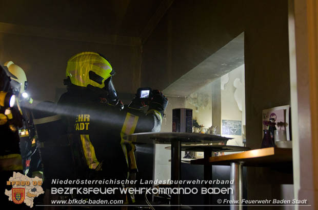 20180831 Nächtlcher Brand in einem Innenstadtlokal in Baden Foto: © Christoph Hinterberger FF Baden-Stadt 20180831 Nächtlcher Brand in einem Innenstadtlokal in Baden Foto: © Christoph Hinterberger FF Baden-Stadt