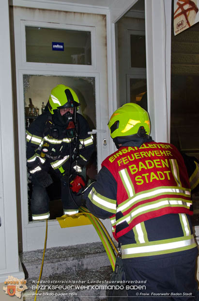 20180831 Nchtlcher Brand in einem Innenstadtlokal in Baden  Foto:  Christoph Hinterberger FF Baden-Stadt