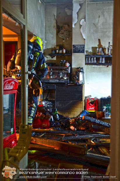 20180831 Nächtlcher Brand in einem Innenstadtlokal in Baden Foto: © Christoph Hinterberger FF Baden-Stadt 20180831 Nächtlcher Brand in einem Innenstadtlokal in Baden Foto: © Christoph Hinterberger FF Baden-Stadt