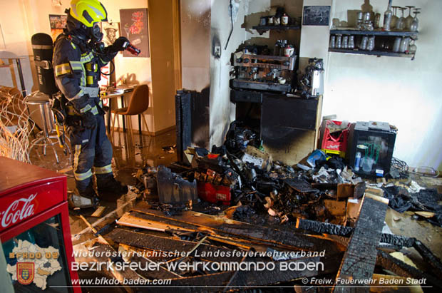 20180831 Nächtlcher Brand in einem Innenstadtlokal in Baden Foto: © Christoph Hinterberger FF Baden-Stadt 20180831 Nächtlcher Brand in einem Innenstadtlokal in Baden Foto: © Christoph Hinterberger FF Baden-Stadt