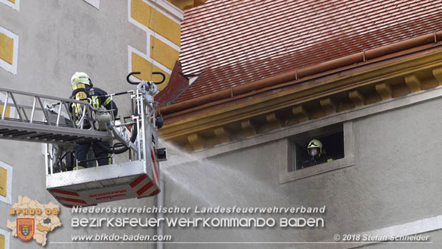 20180907 Brand im Wasserschloss Kottingbrunn Foto: © Stefan Schneider 20180907 Brand im Wasserschloss Kottingbrunn Foto: © Stefan Schneider