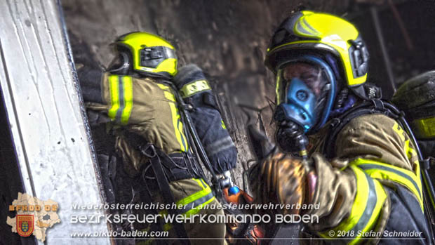 20180907 Brand im Wasserschloss Kottingbrunn Foto: © Stefan Schneider 20180907 Brand im Wasserschloss Kottingbrunn Foto: © Stefan Schneider