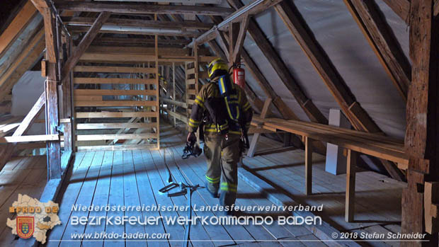 20180907 Brand im Wasserschloss Kottingbrunn Foto: © Stefan Schneider 20180907 Brand im Wasserschloss Kottingbrunn Foto: © Stefan Schneider