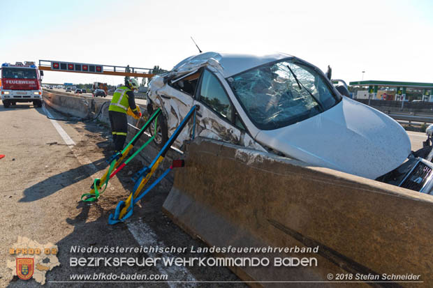 20180918 Verkehrsunfall auf der A2 beim Knoten Guntramsdorf  Foto:  Stefan Schneider 