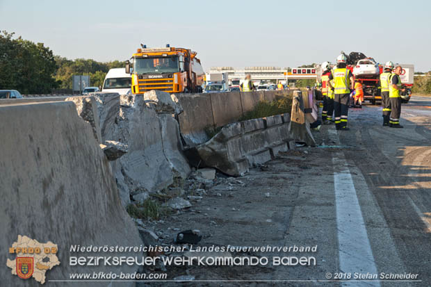 20180918 Verkehrsunfall auf der A2 beim Knoten Guntramsdorf  Foto:  Stefan Schneider 