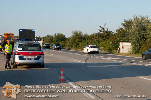 20180918 Verkehrsunfall auf der A2 beim Knoten Guntramsdorf  Foto:  Stefan Schneider 