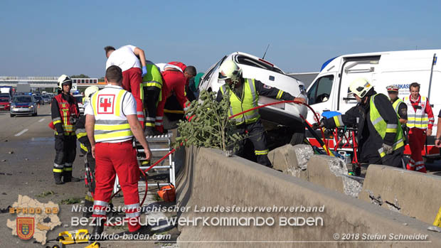 20180918 Verkehrsunfall auf der A2 beim Knoten Guntramsdorf  Foto:  Stefan Schneider 