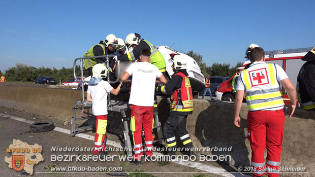 20180918 Verkehrsunfall auf der A2 beim Knoten Guntramsdorf  Foto:  Stefan Schneider 