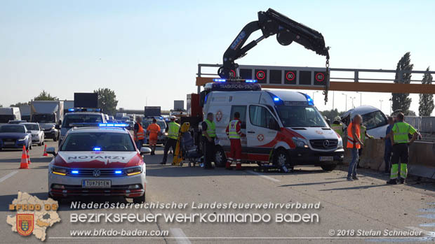 20180918 Verkehrsunfall auf der A2 beim Knoten Guntramsdorf  Foto:  Stefan Schneider 