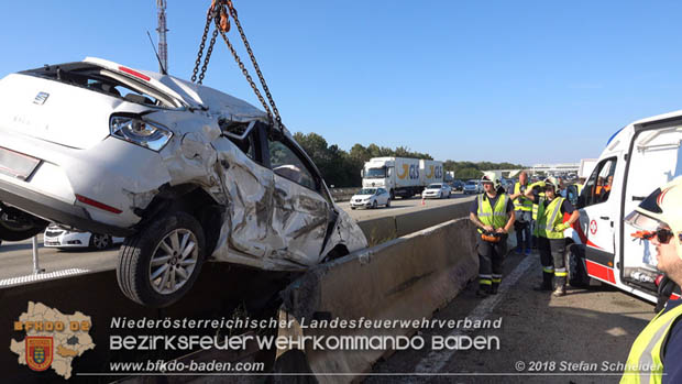 20180918 Verkehrsunfall auf der A2 beim Knoten Guntramsdorf  Foto:  Stefan Schneider 