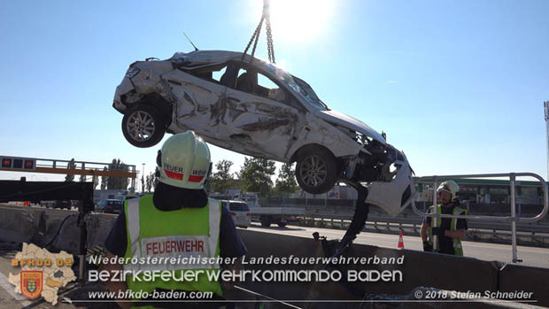 20180918 Verkehrsunfall auf der A2 beim Knoten Guntramsdorf  Foto:  Stefan Schneider 