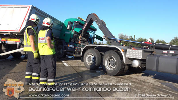 20180918 Verkehrsunfall auf der A2 beim Knoten Guntramsdorf  Foto:  Stefan Schneider 