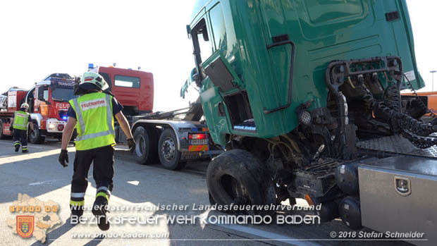 20180918 Verkehrsunfall auf der A2 beim Knoten Guntramsdorf  Foto:  Stefan Schneider 