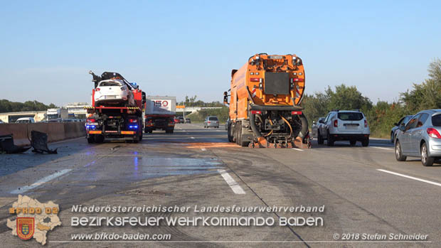 20180918 Verkehrsunfall auf der A2 beim Knoten Guntramsdorf  Foto:  Stefan Schneider 