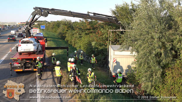 20180918 Verkehrsunfall auf der A2 beim Knoten Guntramsdorf  Foto:  Stefan Schneider 