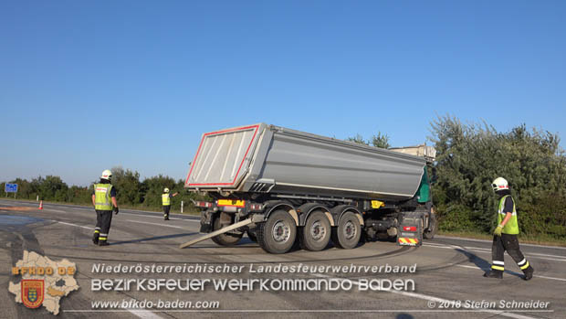 20180918 Verkehrsunfall auf der A2 beim Knoten Guntramsdorf Foto: © Stefan Schneider 20180918 Verkehrsunfall auf der A2 beim Knoten Guntramsdorf Foto: © Stefan Schneider