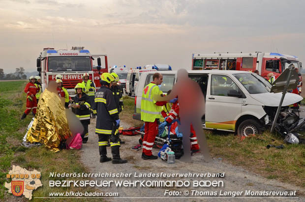 20181017 Schwerer Verkehrsunfall auf der L157 Pottendorf-Tattendorf  Foto:  Thomas Lenger Monatsrevue.at