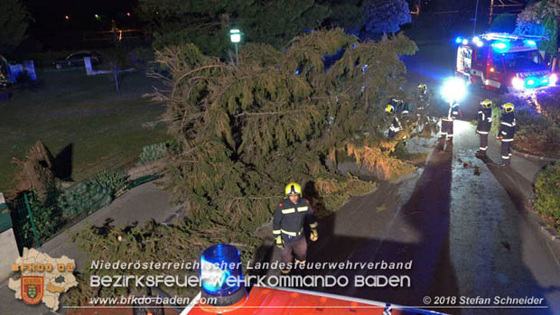 20181024 Sturmtief "Siglinde" über Kottingbrunn Foto: © Stefan Schneider 20181024 Sturmtief "Siglinde" über Kottingbrunn Foto: © Stefan Schneider