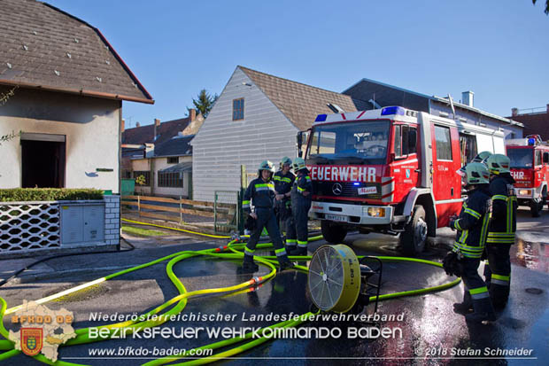 20181031 Wohnhausbrand in Enzesfeld  Foto:  Stefan Schneider BFK Baden