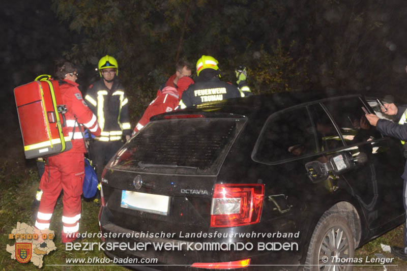 20181112 Verkehrsunfall auf der LB156 Trumau-Moosbrunn  Foto:  Thomas Lenger Monatsrevue.at