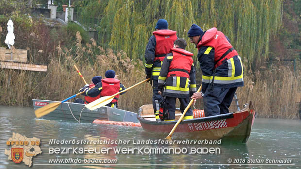 20181120 Kleiner Gewsserschaden auf Teich in der Eigenheimsiedlung Mllersdorf/Guntramsdorf  Foto:  Stefan Schneider BFK BADEN