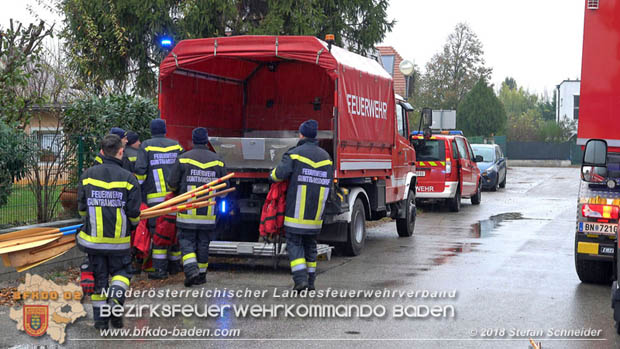 20181120 Kleiner Gewsserschaden auf Teich in der Eigenheimsiedlung Mllersdorf/Guntramsdorf  Foto:  Stefan Schneider BFK BADEN