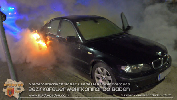 20181205 Nächtlicher Fahrzeugbrand im Stadtzentrum von Baden Foto: © Freiwillge Feuerwehr Baden-Stadt 20181205 Nächtlicher Fahrzeugbrand im Stadtzentrum von Baden Foto: © Freiwillge Feuerwehr Baden-Stadt