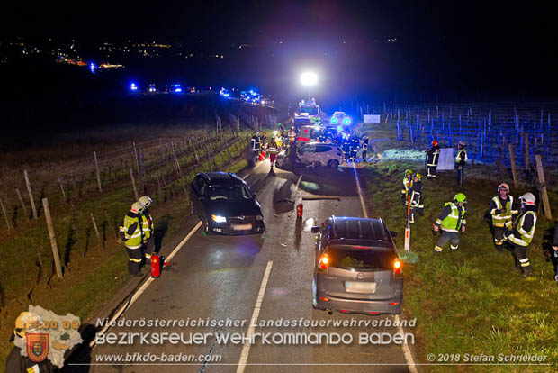 20181208 Seitlicher Frontalcrash zweier Pkw auf der Weinbergstrae bei Pfaffsttten  Foto:  Stefan Schneider