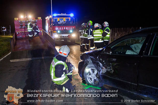 20181208 Seitlicher Frontalcrash zweier Pkw auf der Weinbergstrae bei Pfaffsttten  Foto:  Stefan Schneider