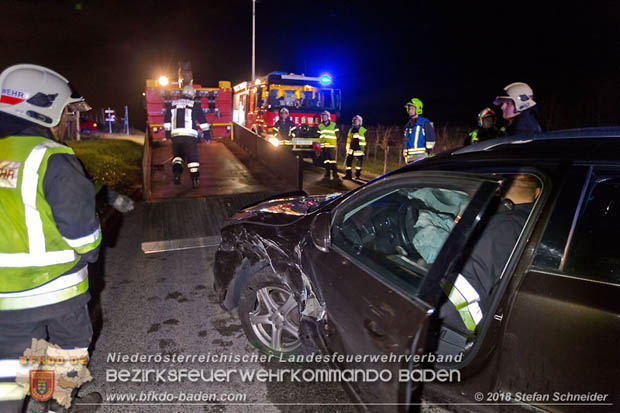 20181208 Seitlicher Frontalcrash zweier Pkw auf der Weinbergstrae bei Pfaffsttten  Foto:  Stefan Schneider