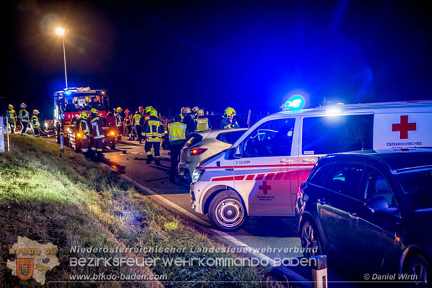 20181208 Seitlicher Frontalcrash zweier Pkw auf der Weinbergstrae bei Pfaffsttten  Foto:  Daniel Wirth