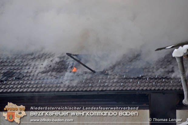 20181217 Wohnhausbrand in Lindabrunn-Enzesfeld forderte 8 Freiwillige Feuerwehren  Foto: © Thomas Lenger Monatsrevue.at