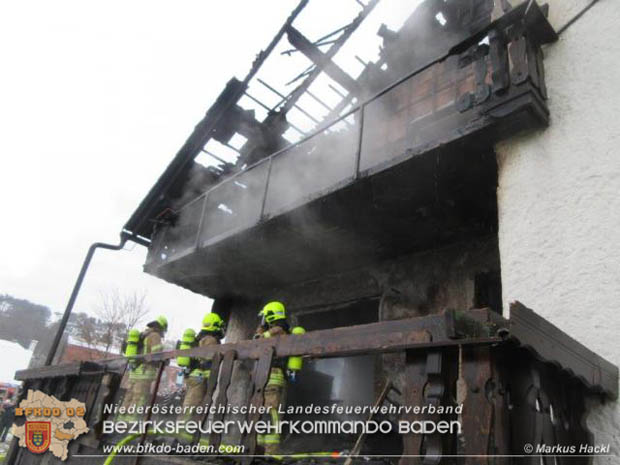 20181217 Wohnhausbrand in Lindabrunn-Enzesfeld forderte 8 Freiwillige Feuerwehren  Foto: © ASB ÖA Markus Hackl