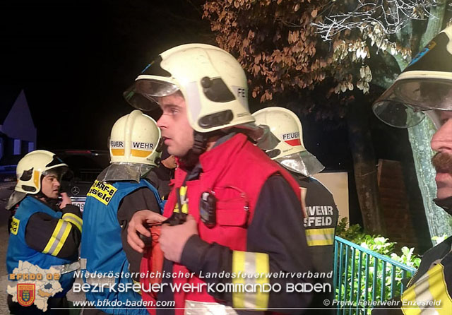 20190101 Silvesternacht 2018/2019 in Enzesfeld Foto: © Freiwillige Feuerwehr Enzesfeld 20190101 Silvesternacht 2018/2019 in Enzesfeld Foto: © Freiwillige Feuerwehr Enzesfeld